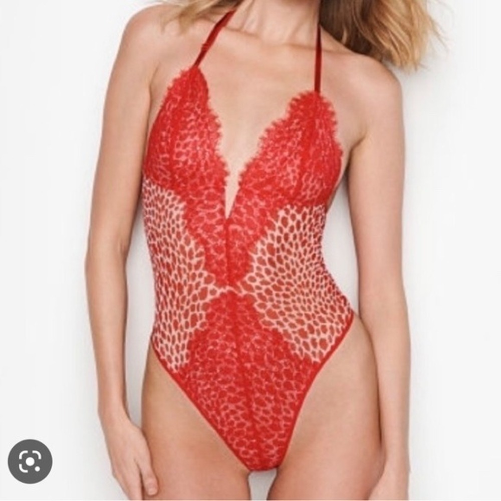 Victoria's Secret Bodysuit Medium Red Lips Mesh Eyelash Lace Lingerie Halter